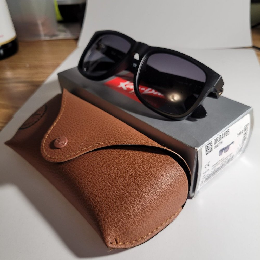 Rayban Justin Classic Mate Black